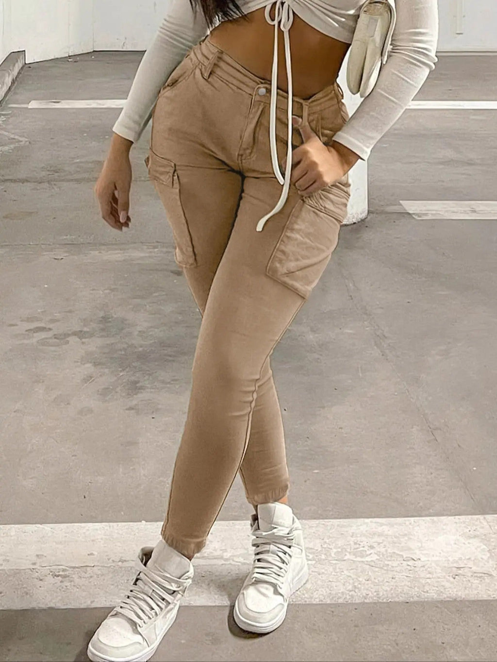 Women's Stretch Cargo-Style Trousers image 3