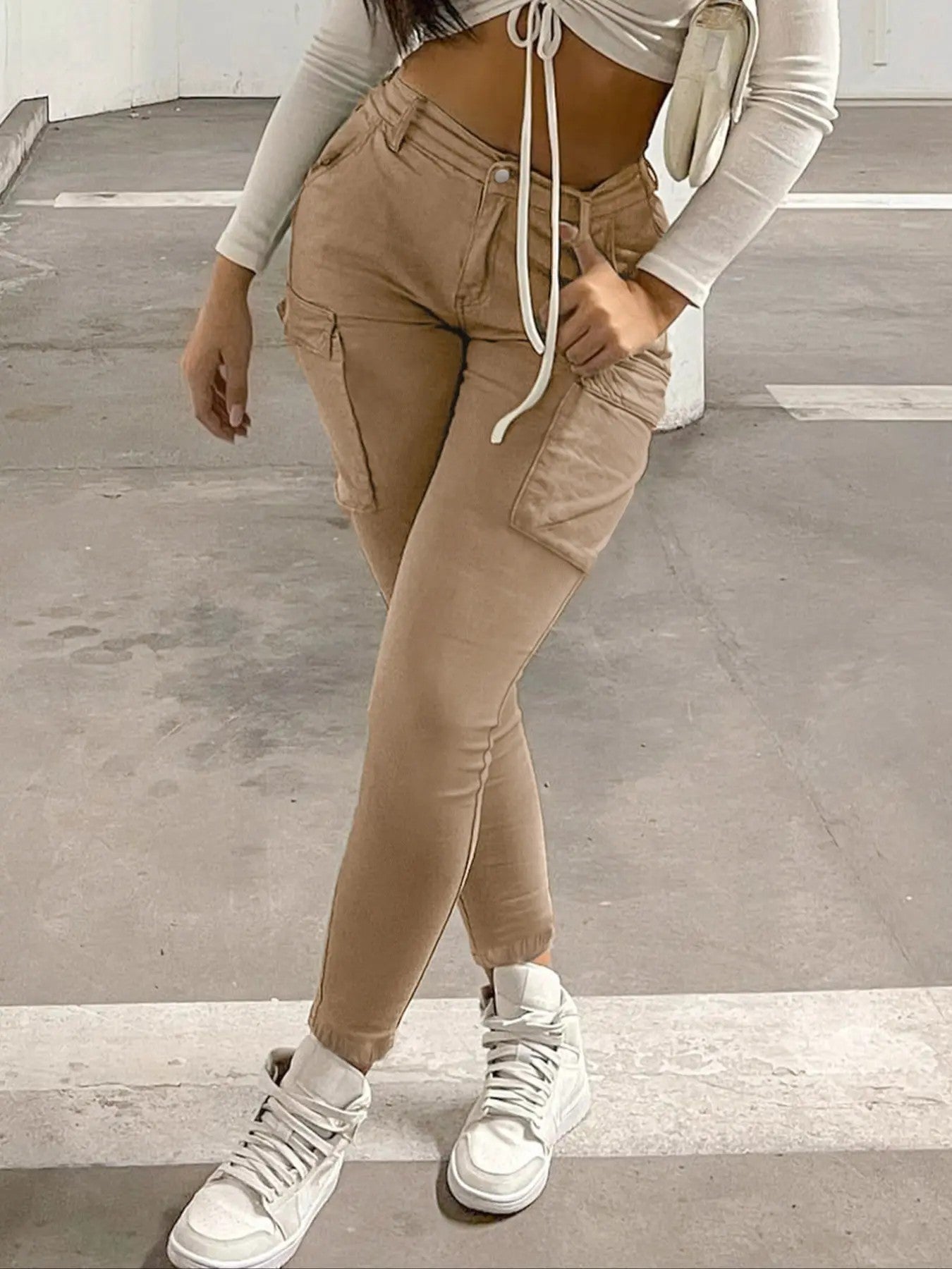 Women's Stretch Cargo-Style Trousers image 3