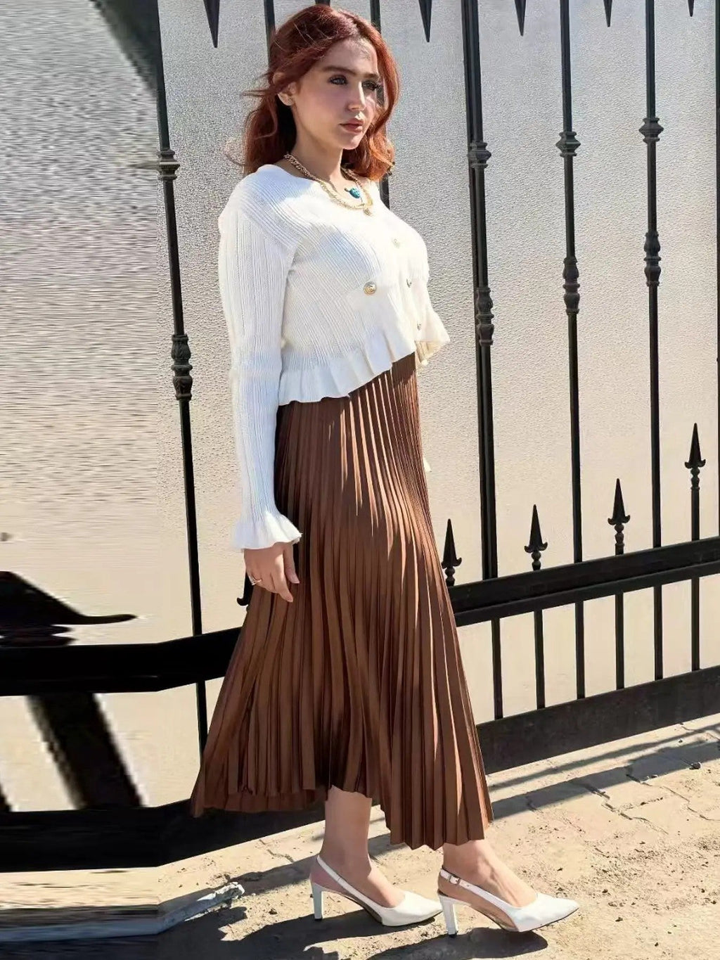 Women's Polyester Pleated Midi Skirt image 3