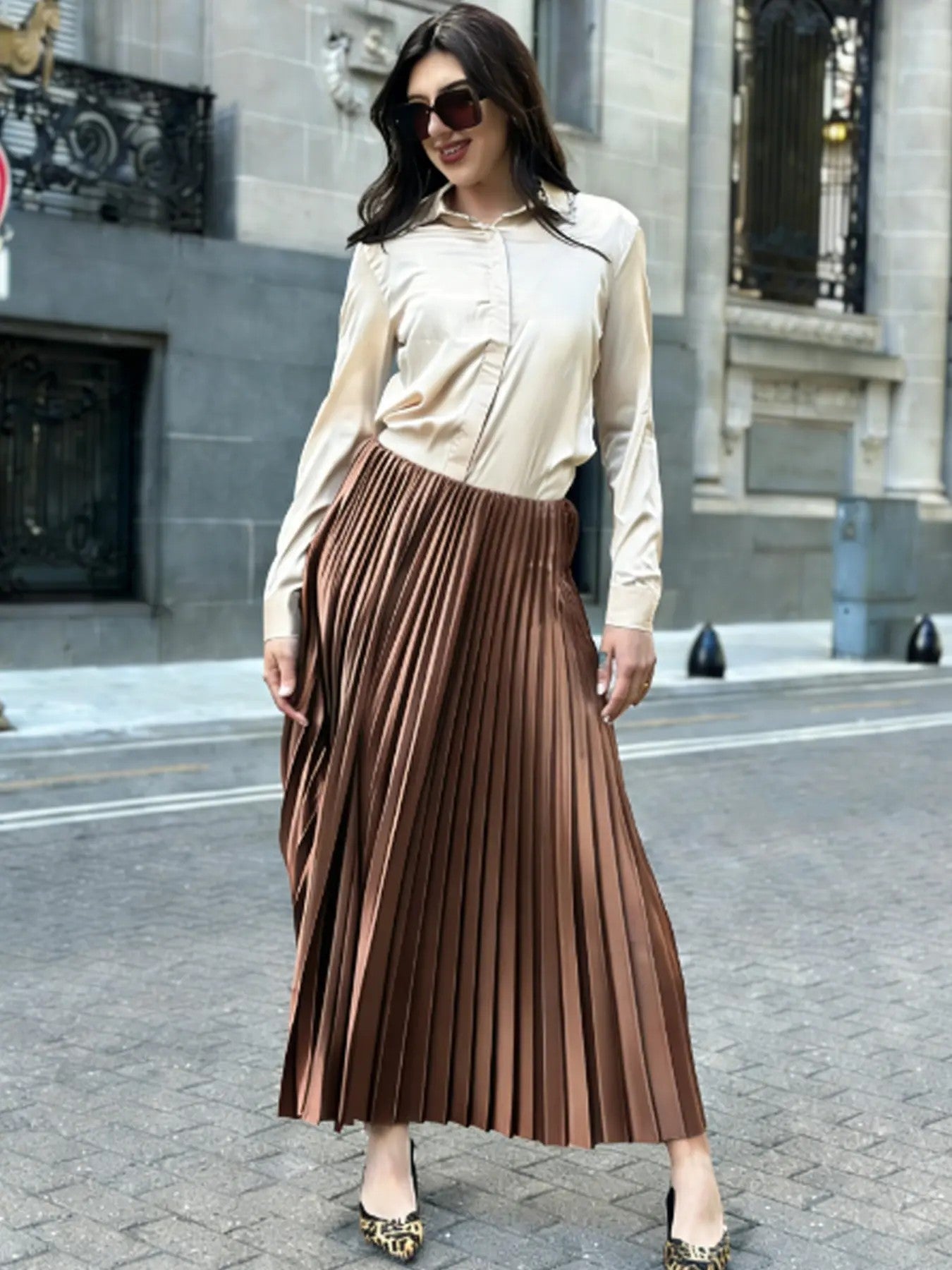 Women's Polyester Pleated Midi Skirt image 9