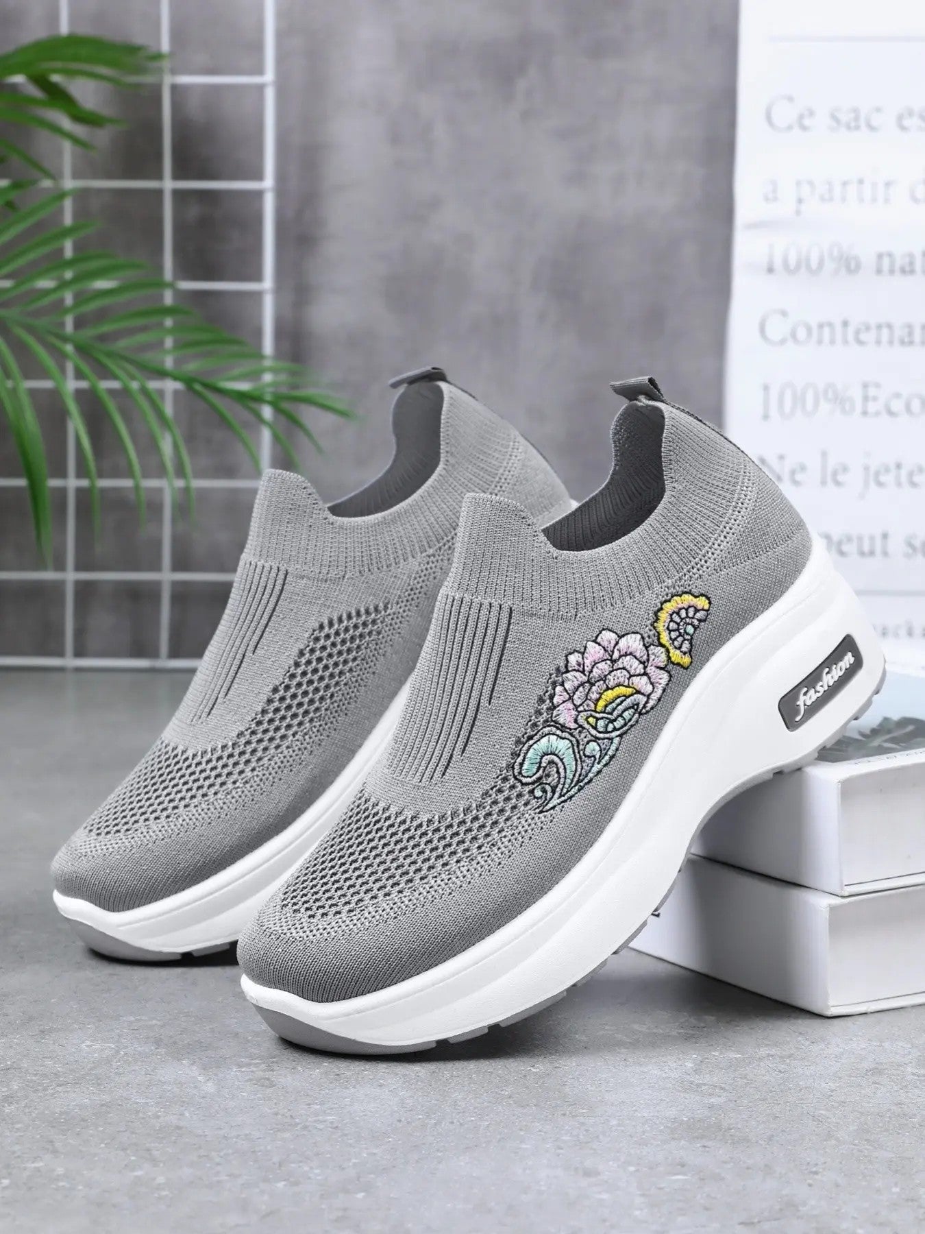 Women's PU Slip-On Walking Shoes image 2
