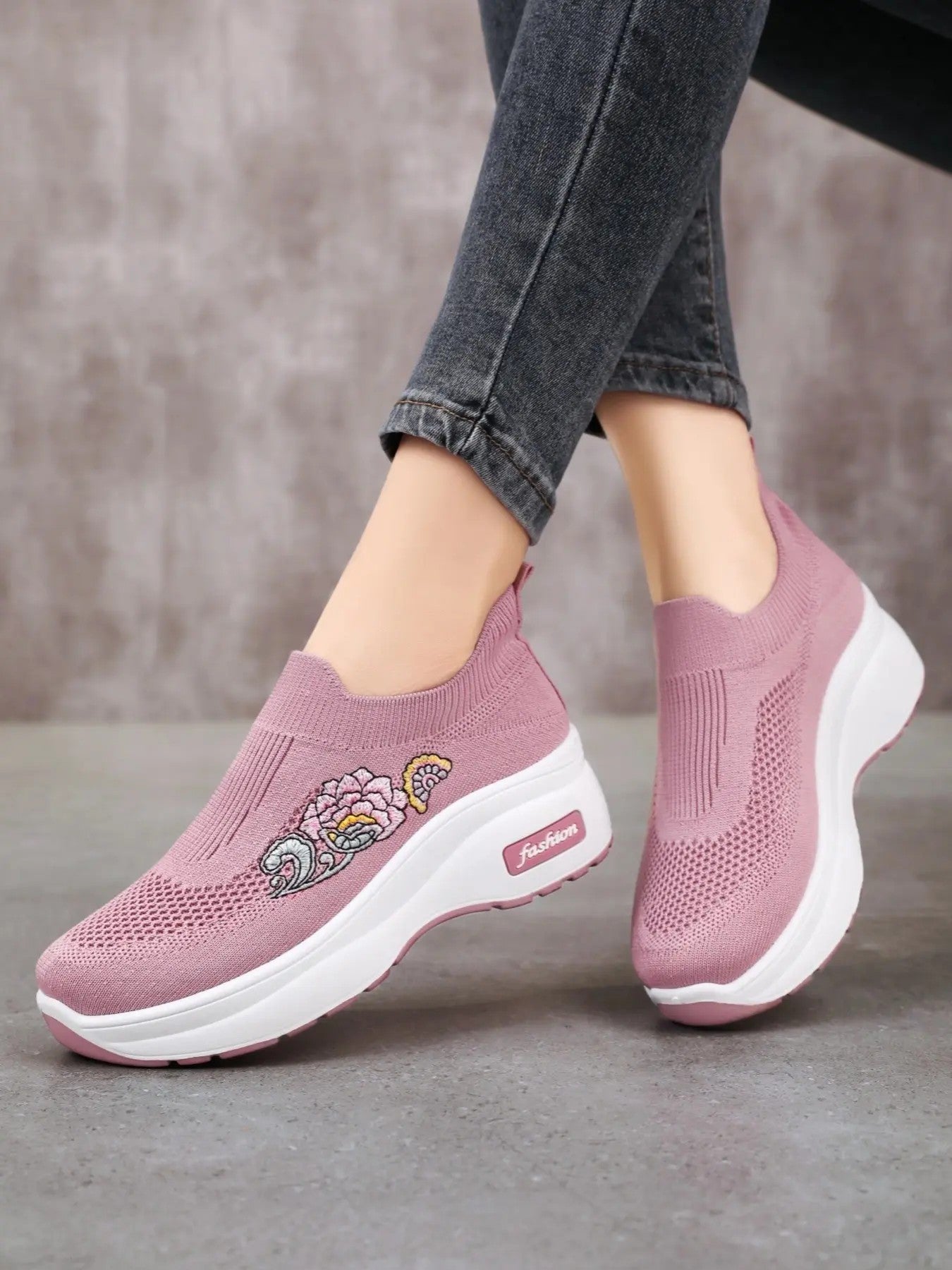 Women's PU Slip-On Walking Shoes image 4