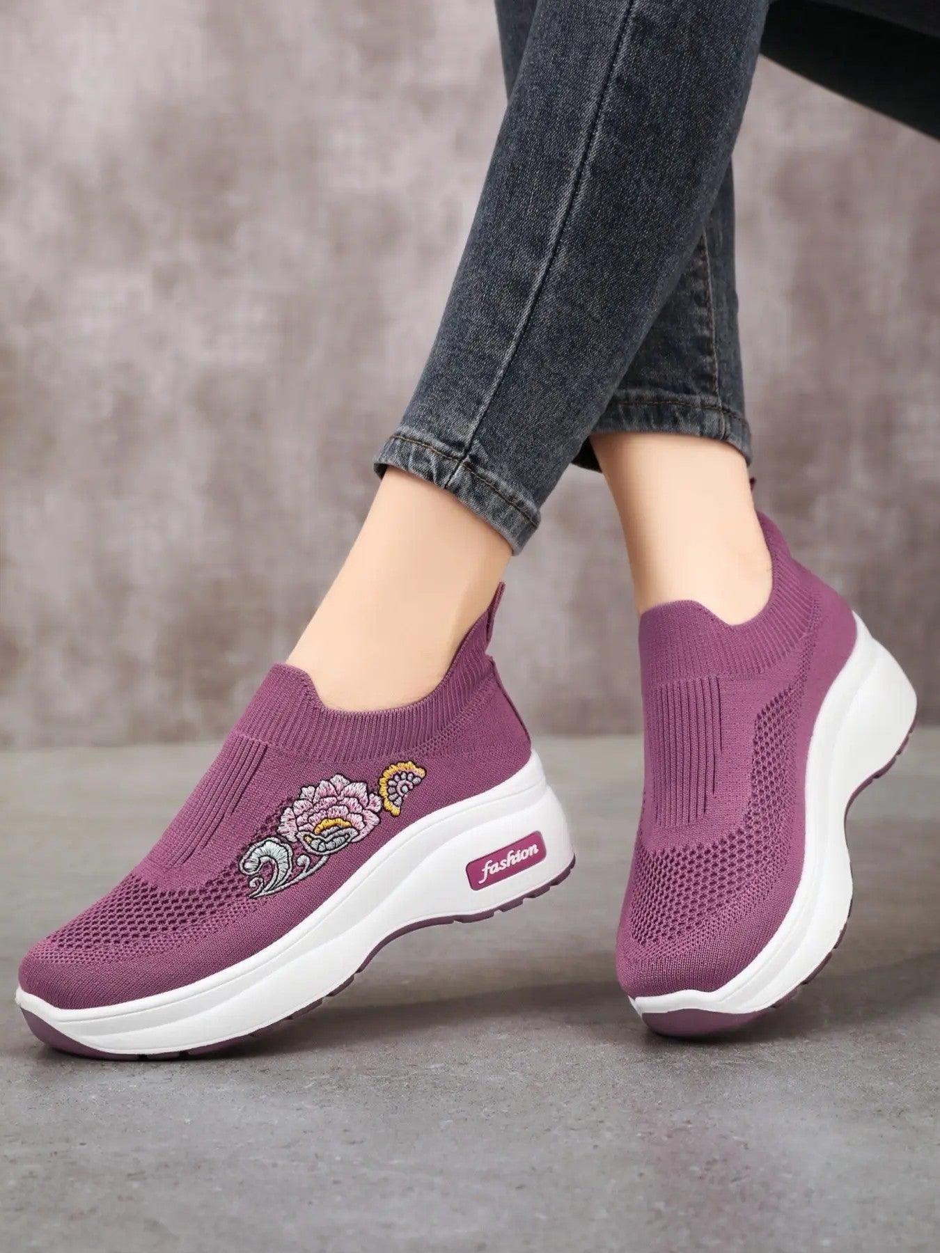 Women's PU Slip-On Walking Shoes image 5