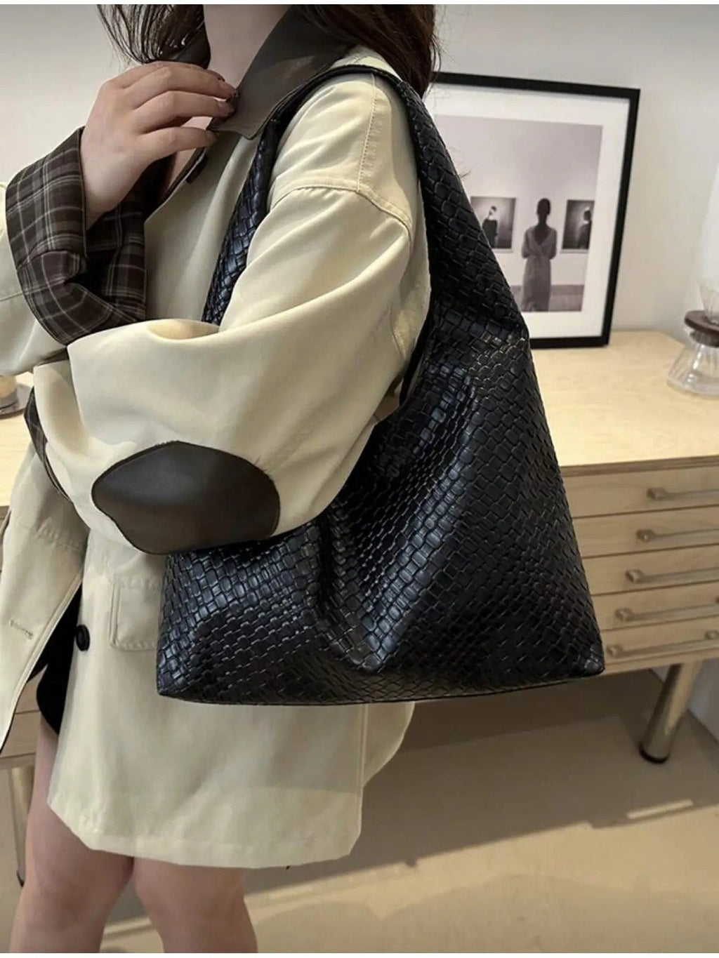 Women's PU Structured Handbag image 4
